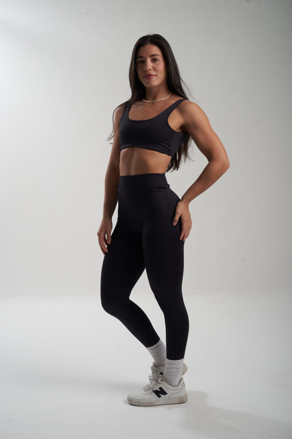 Top Decote nas Costas Essential Preto - Imagem 2