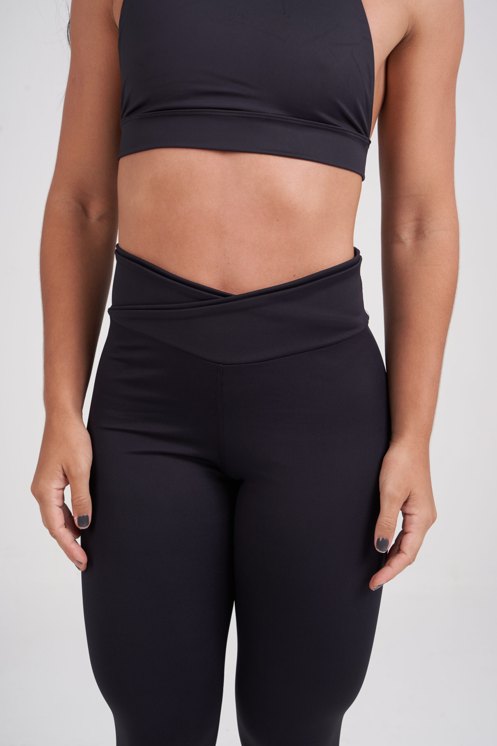 Legging Cós Alto Cruzado Essential Preto - Imagem 4