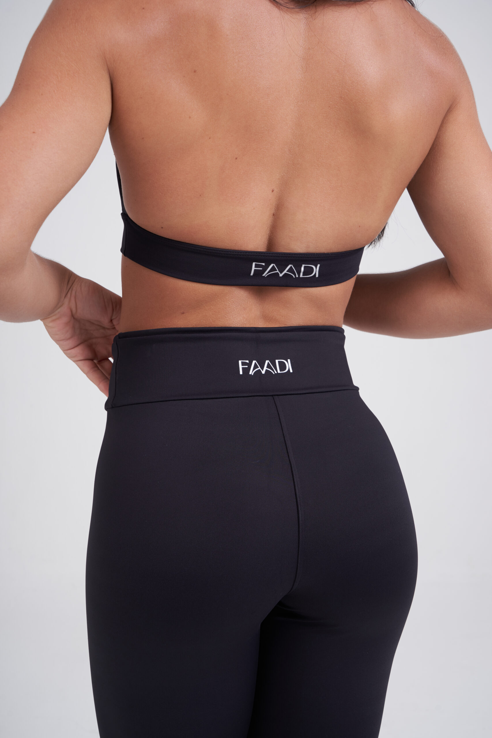 Legging Cós Alto Cruzado Essential Preto - Imagem 6