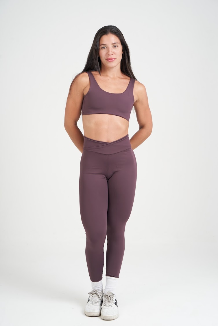 Legging Cós Alto Cruzado Essential Uva