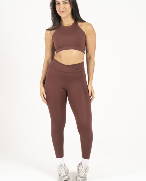 Legging cós cruzado alto Outside Avelã